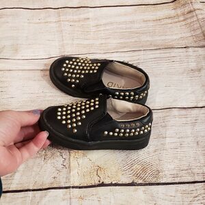 AKID Shoes  